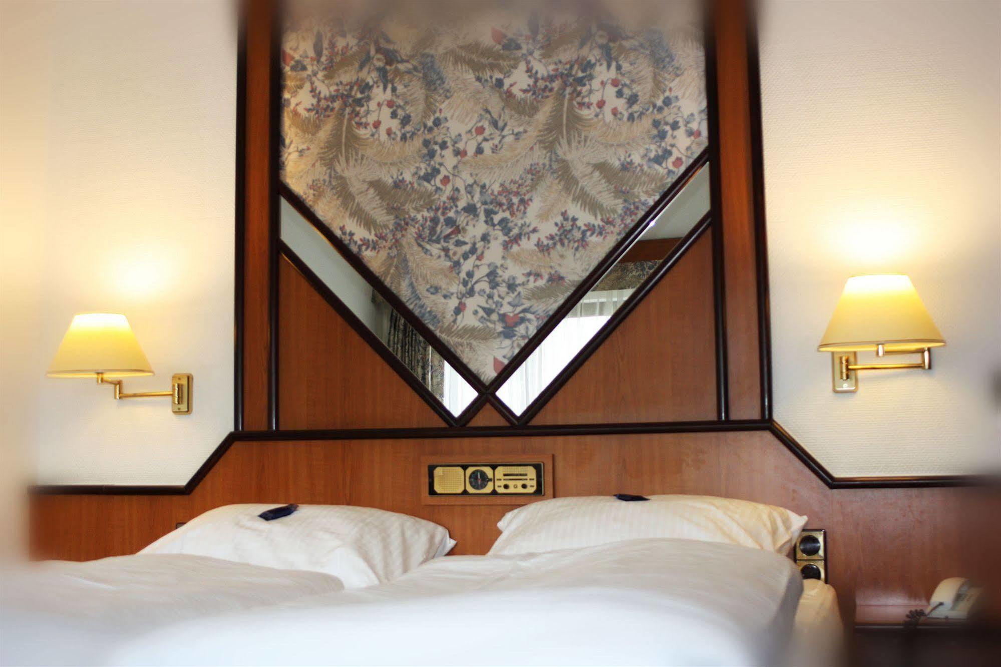 Waldhotel เคลไคม์ ภายนอก รูปภาพ