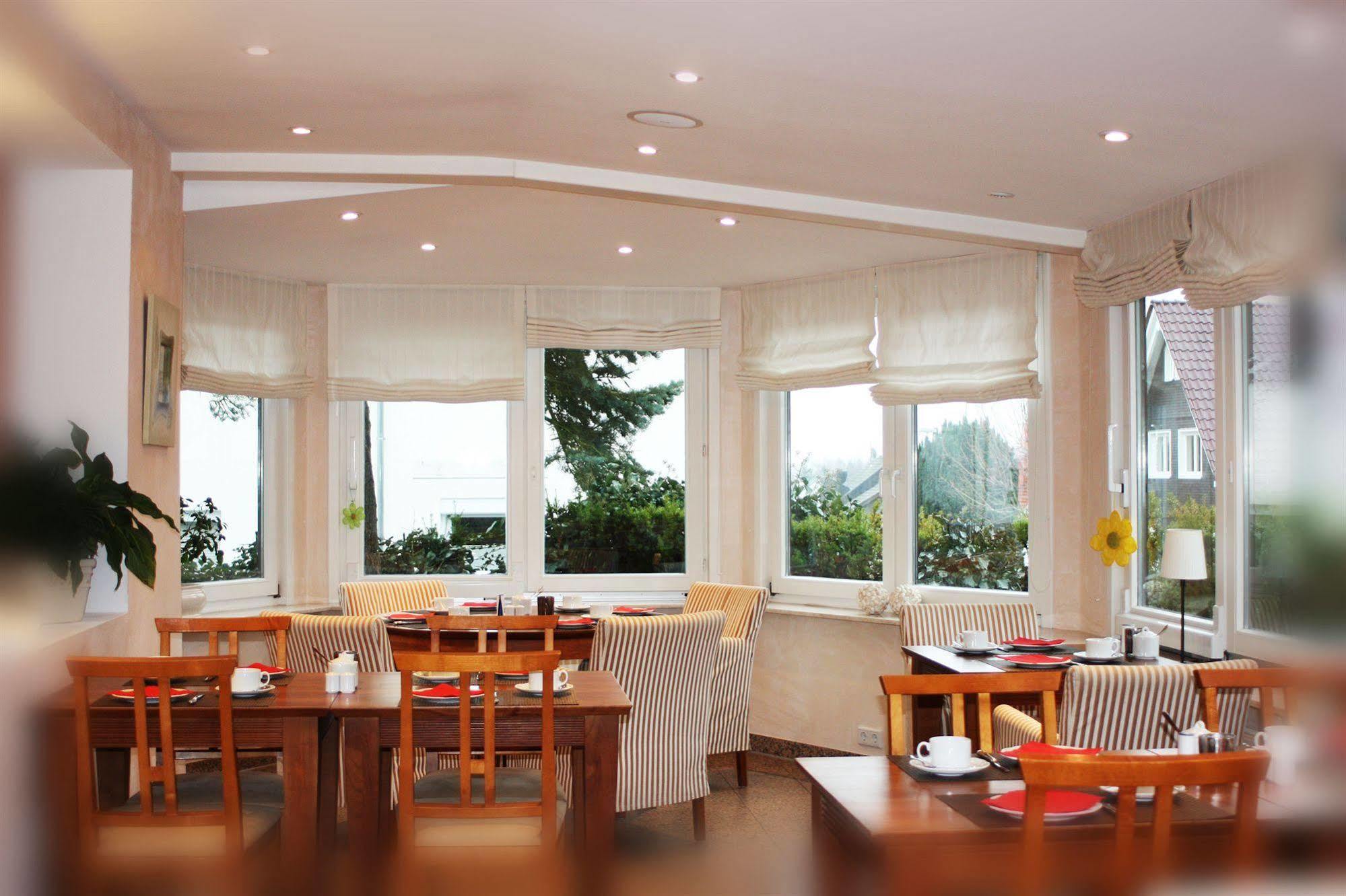 Waldhotel เคลไคม์ ภายนอก รูปภาพ